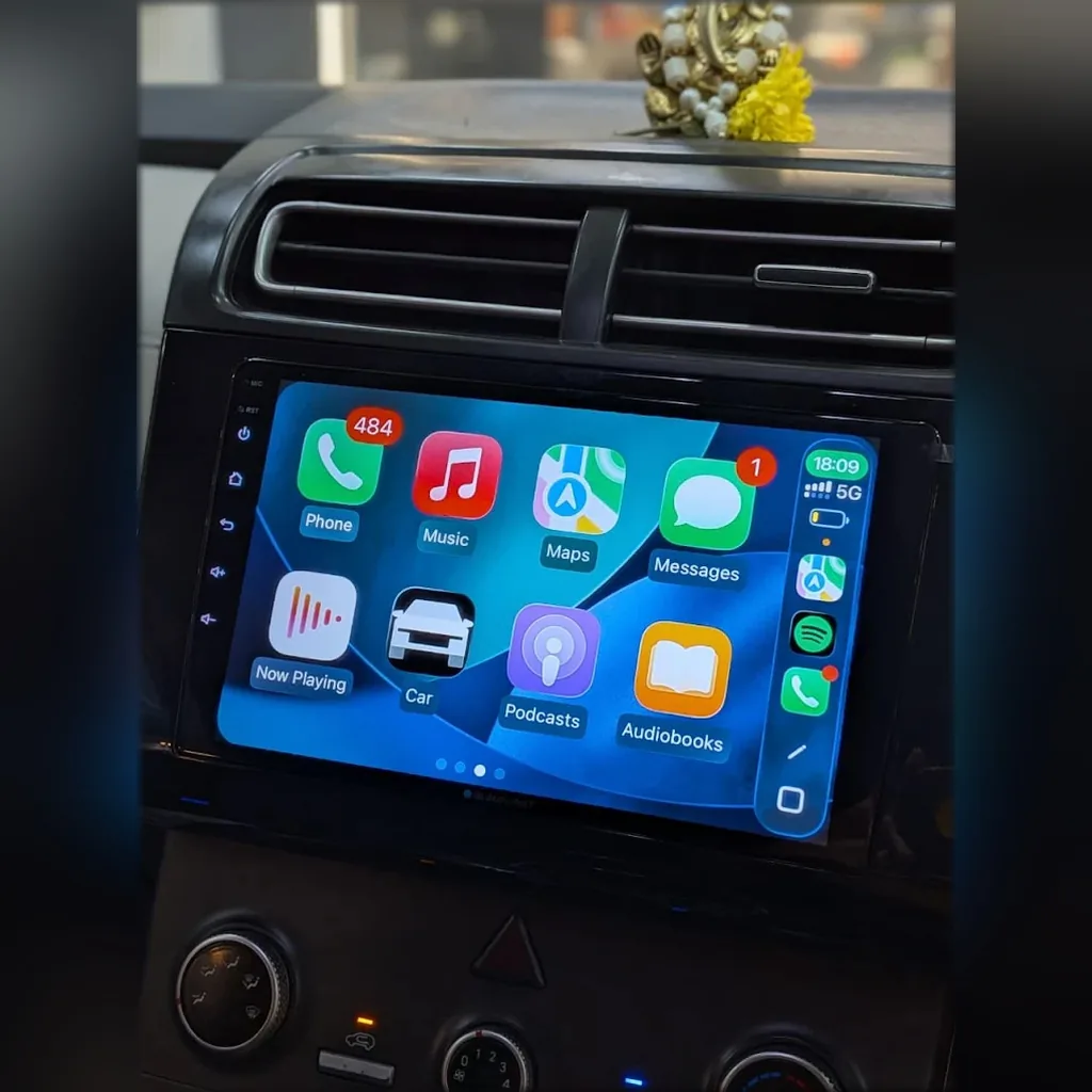 CarPlay-style infotainment display
