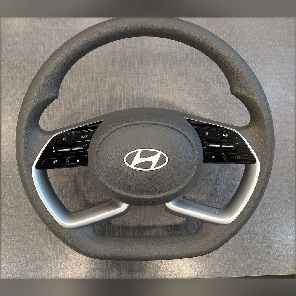 Hyundai steering wheel